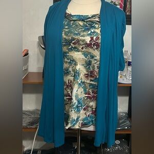 56 NEW DIRECTIONS -  Plus Size Sleeveless Silky Top